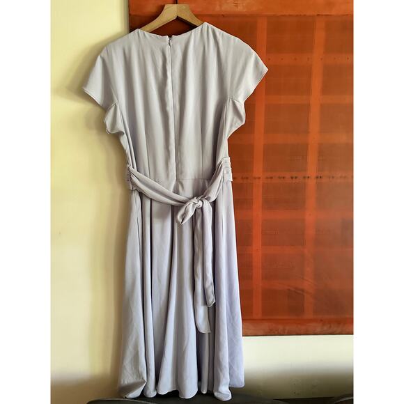 Gal Meets Glam Seraphina Midi Dress Short Sleeve Twist Bodice - Picture 4 of 4